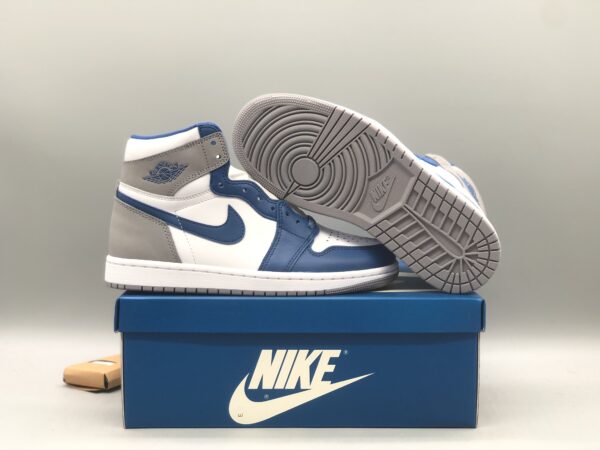 Air Jordan 1 High OG “True Blue”