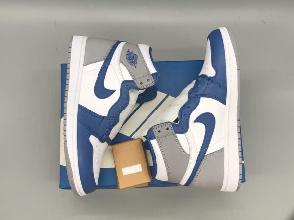 Air Jordan 1 High OG “True Blue”