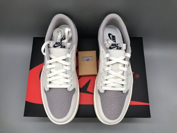 Air Jordan 1 Low OG ”Atmosphere Grey“