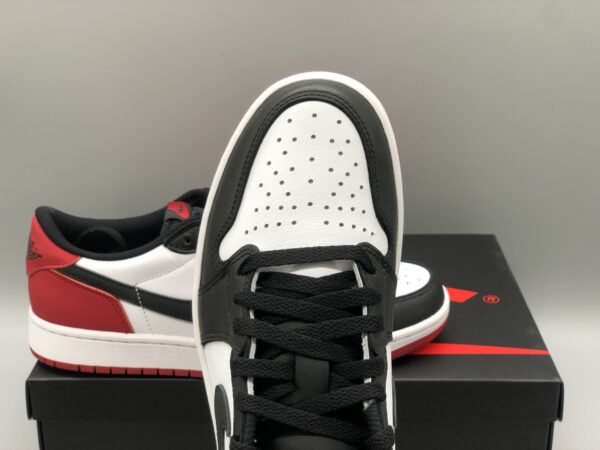 Air Jordan 1 Low OG “Black Toe”