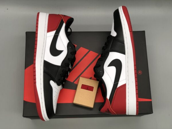 Air Jordan 1 Low OG “Black Toe”