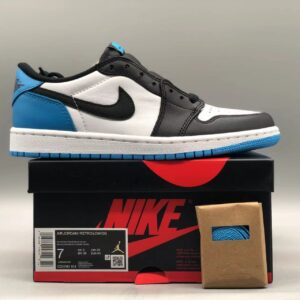 Air Jordan 1 Low OG “UNC”