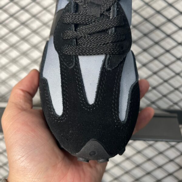 Black and gray New Bailun 327 series running shoes