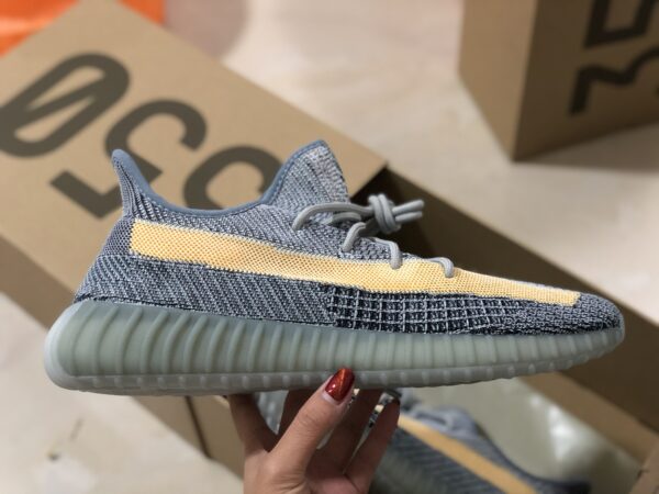 Yeezy Boost 350V2 "Ash Blue" Trade Wind Blue