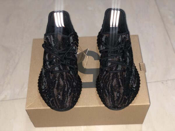 Yeezy Boost 350 V2 "MX Rock" naked eye starry sky