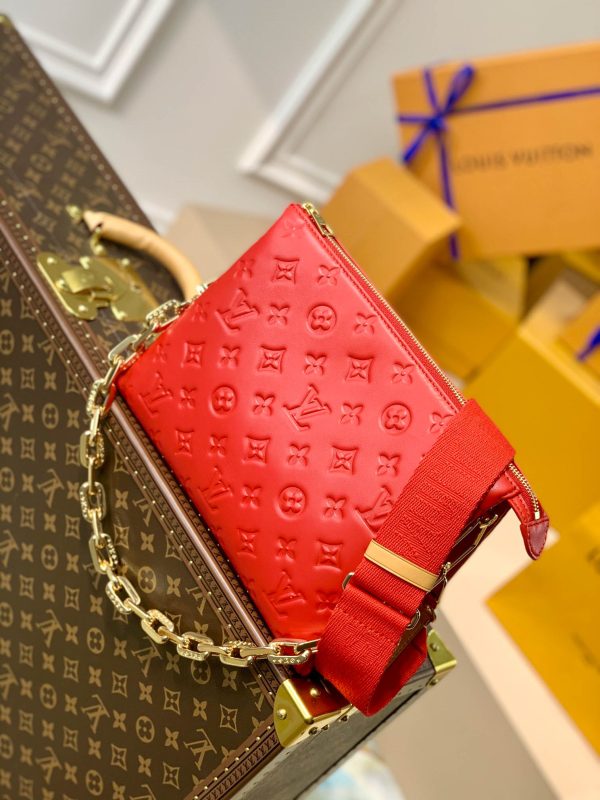 Louis Vuitton Item No.: M57792 Size: 26x20x12cm