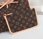 Louis Vuitton Model: 46283 Size: 34x28x11cm