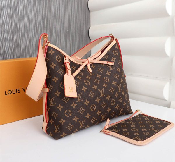 Louis Vuitton Model: 46283 Size: 34x28x11cm