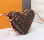 Louis Vuitton Model: 45149 Size: 22x20x6cm