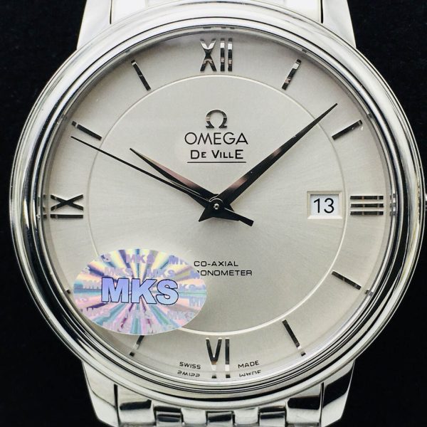 Omega Classic Butterfly Series Diameter: 39.5mm