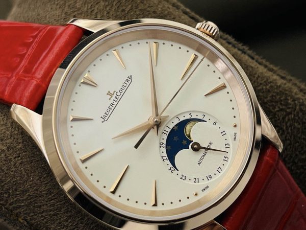 Jaeger-LeCoultre Ladies Watch Diameter: 34MM