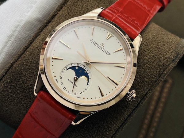 Jaeger-LeCoultre Ladies Watch Diameter: 34MM